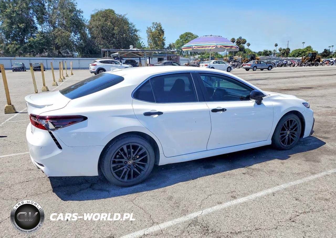 2021 Toyota Camry Se VIN:4T1G11AK2MU514685 - 3