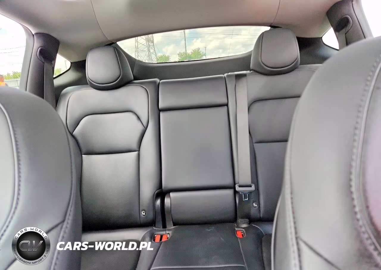 2026 Tesla Model Y VIN:7SAYGDEE3TF373200 - 10