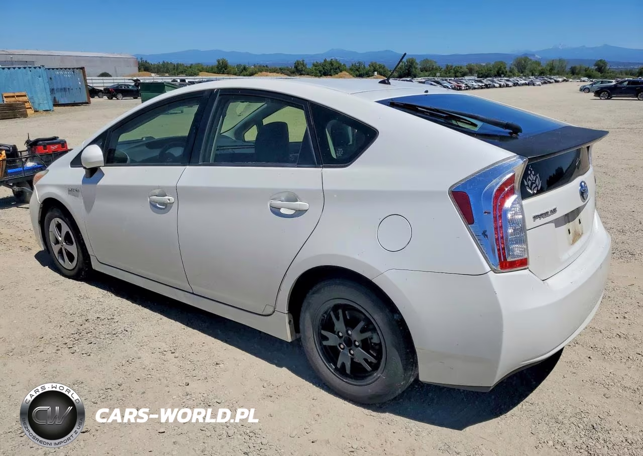 2014 Toyota Prius Two VIN:JTDKN3DU6E0369154 - 2