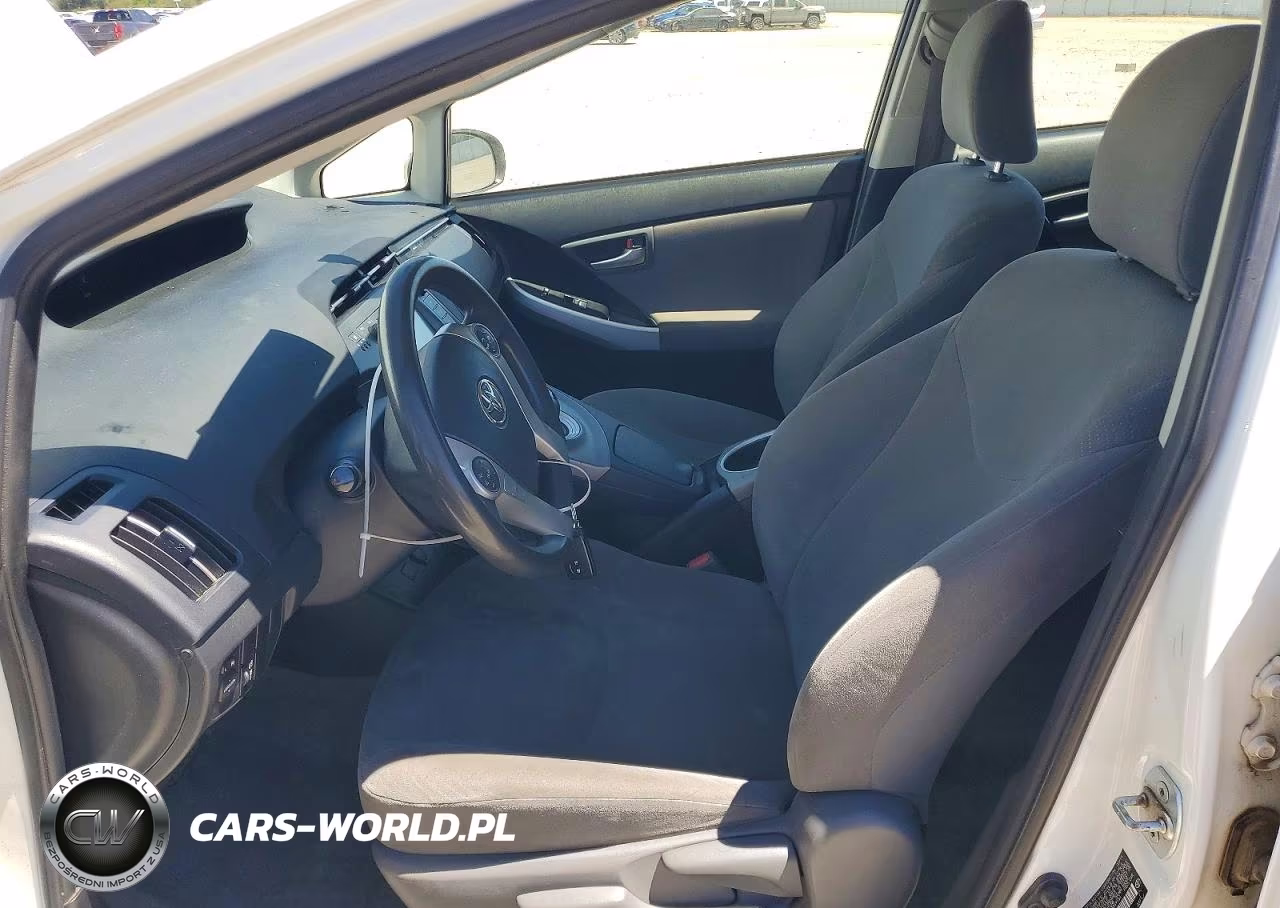 2014 Toyota Prius Two VIN:JTDKN3DU6E0369154 - 7