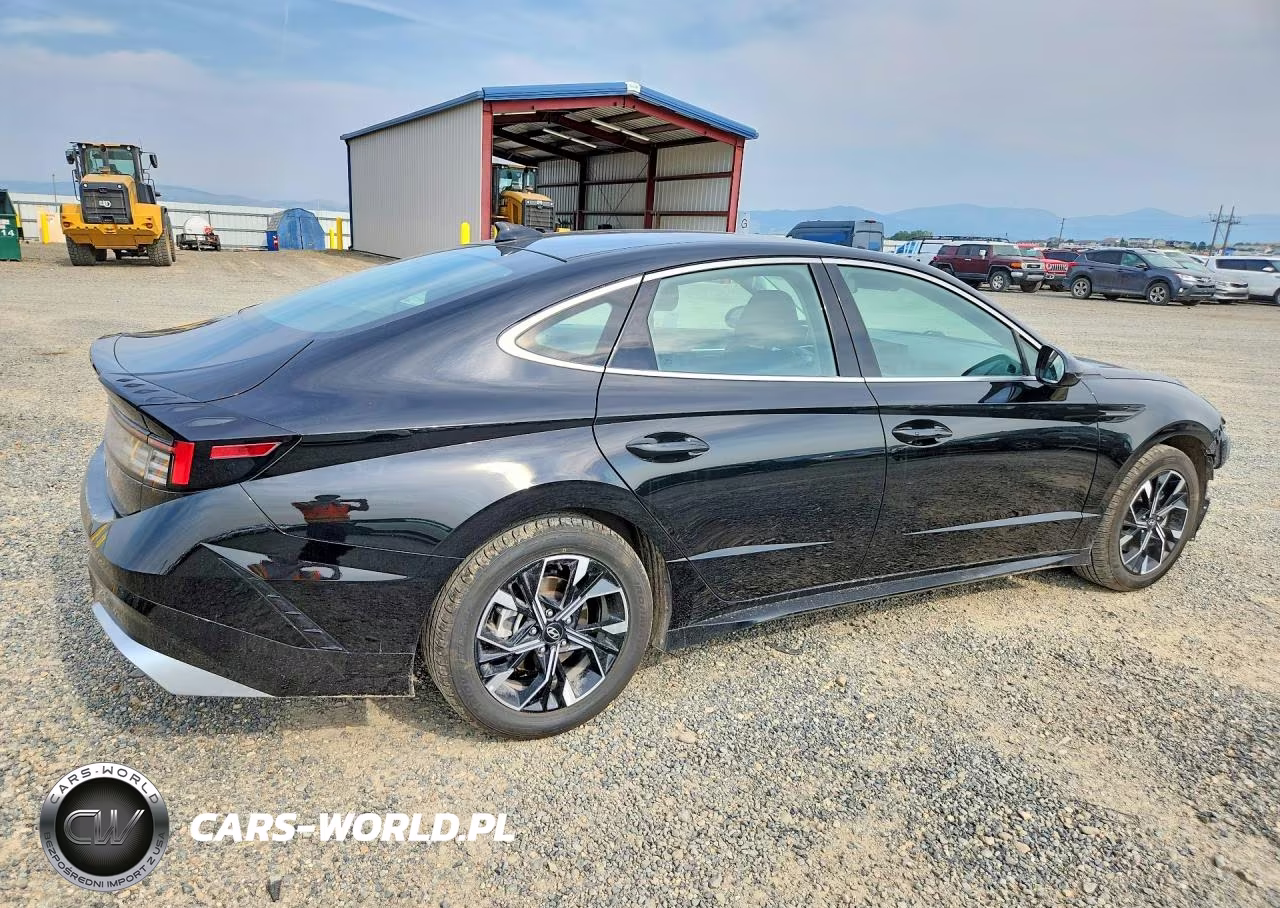 2025 Hyundai Sonata Sel VIN:KMHL64JA2SA488290 - 3