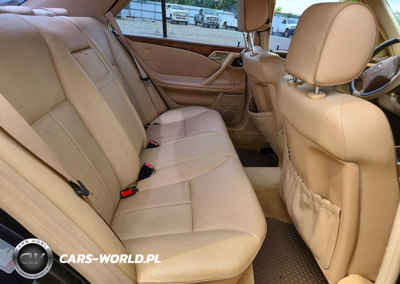 2001 Mercedes-Benz E 320 4Matic VIN:WDBJF82J41X052469 - 10