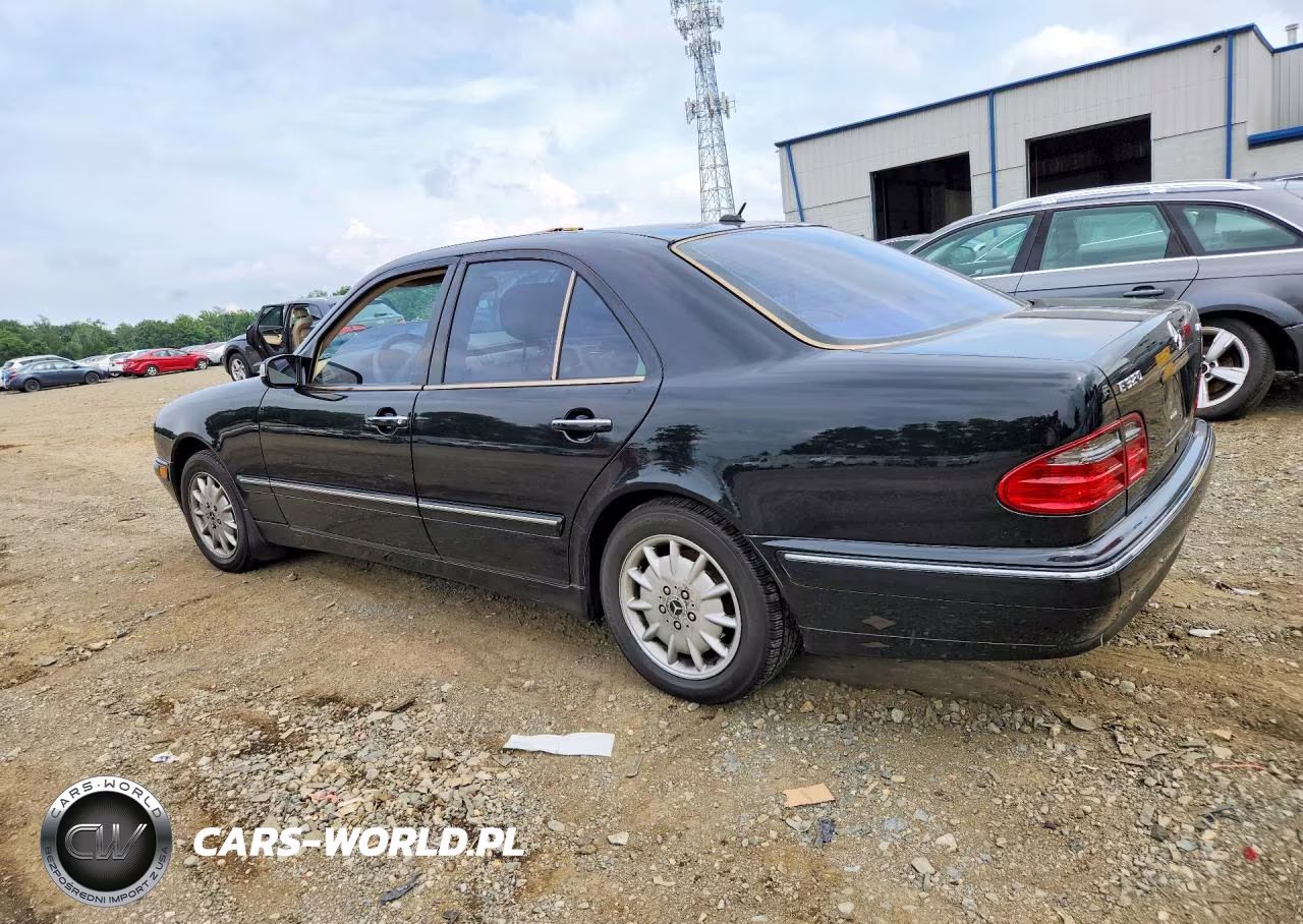 2001 Mercedes-Benz E 320 4Matic VIN:WDBJF82J41X052469 - 2