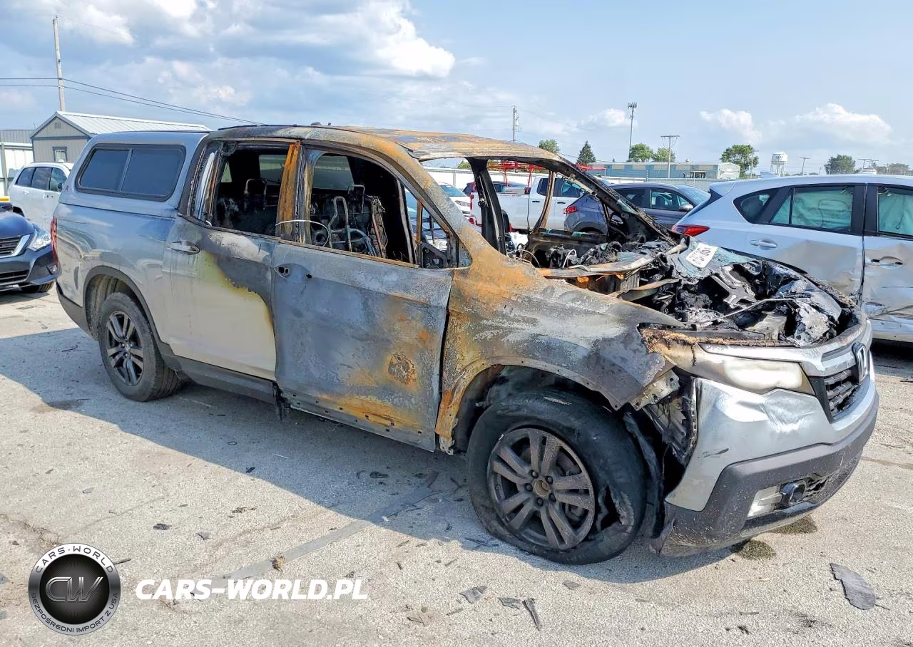 2019 Honda Ridgeline Sport VIN:5FPYK3F17KB047987 - 4