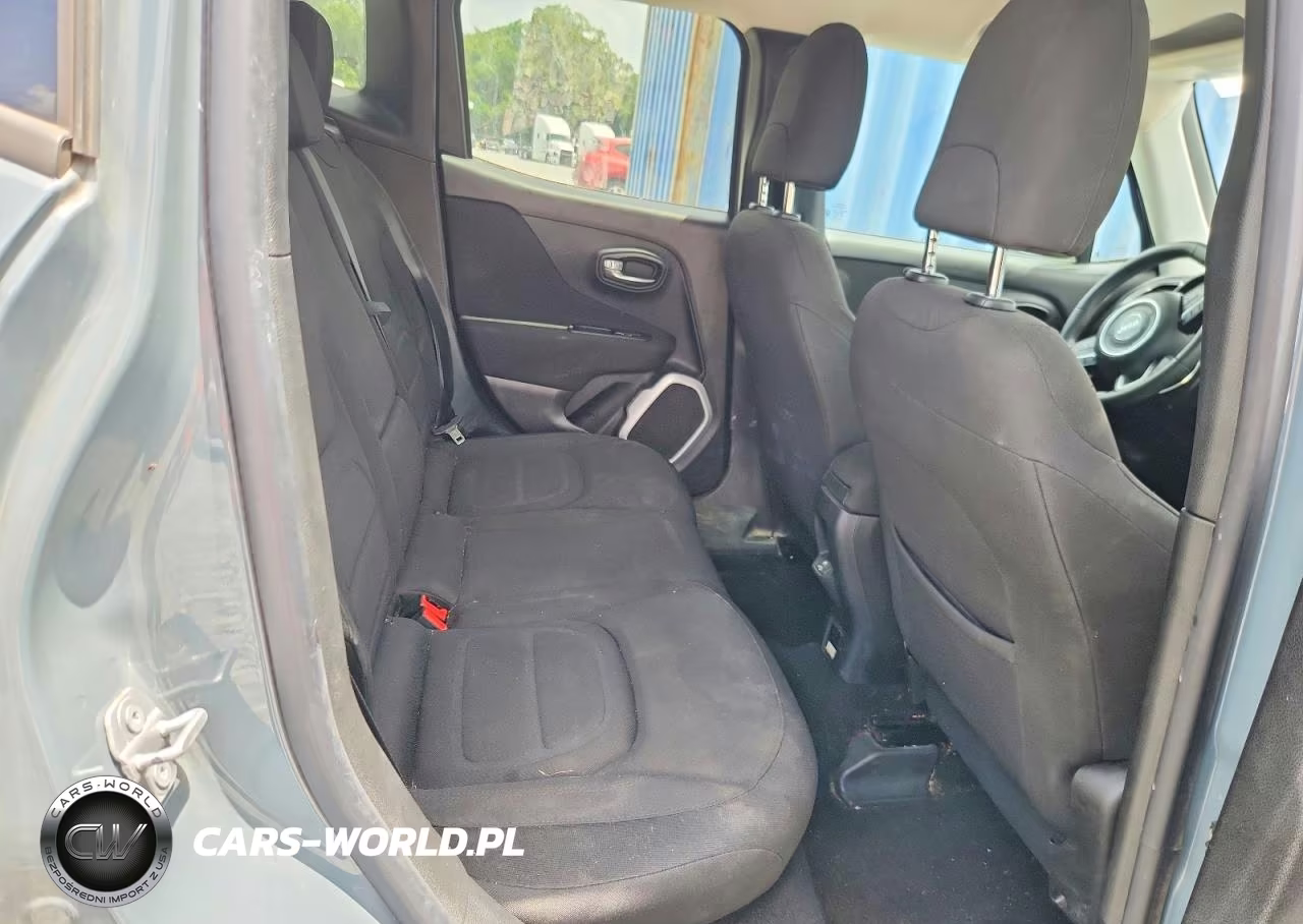 2018 Jeep Renegade Latitude VIN:ZACCJABB3JPH62782 - 11
