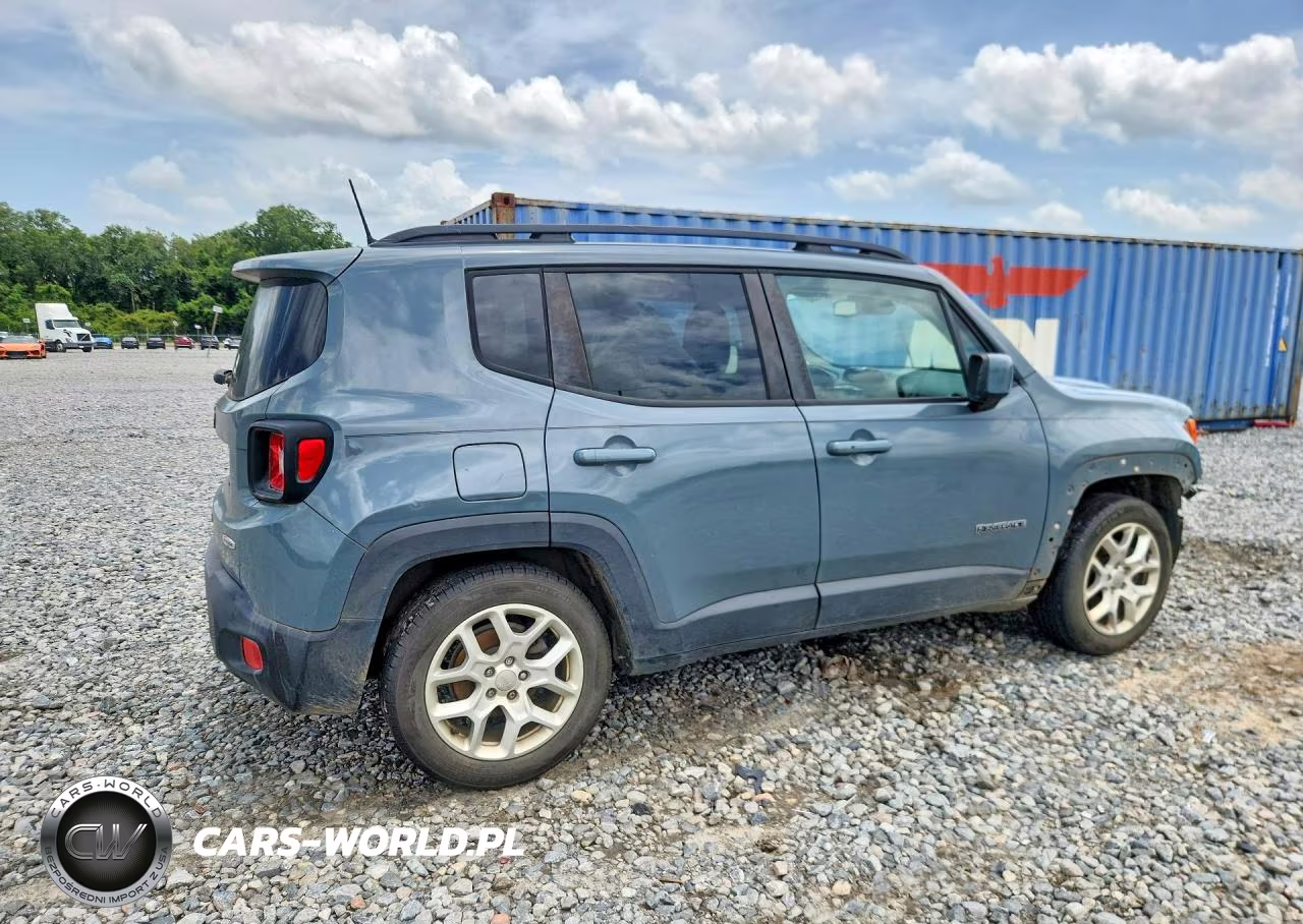 2018 Jeep Renegade Latitude VIN:ZACCJABB3JPH62782 - 3