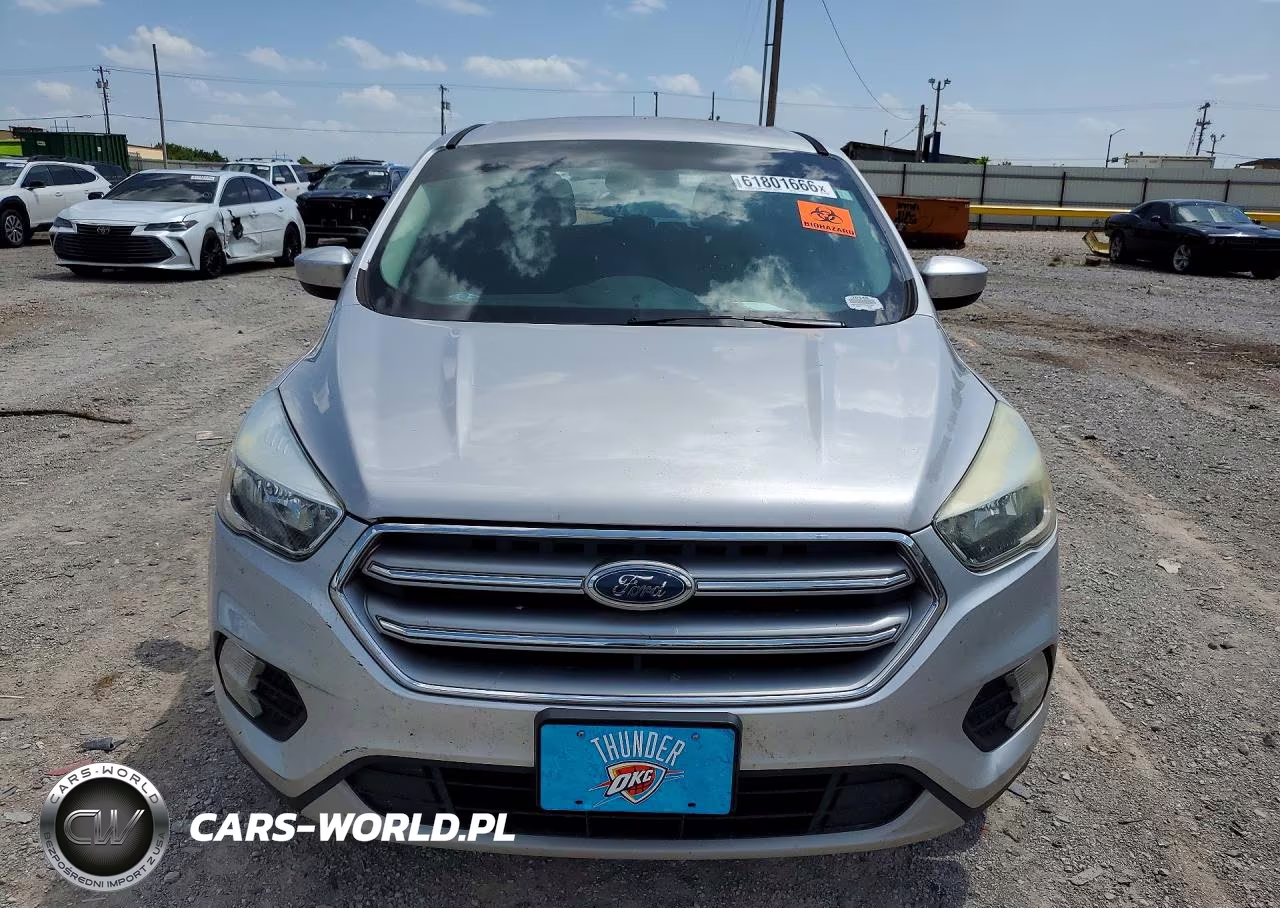 2017 Ford Escape Se VIN:1FMCU9GD1HUB02339 - 5