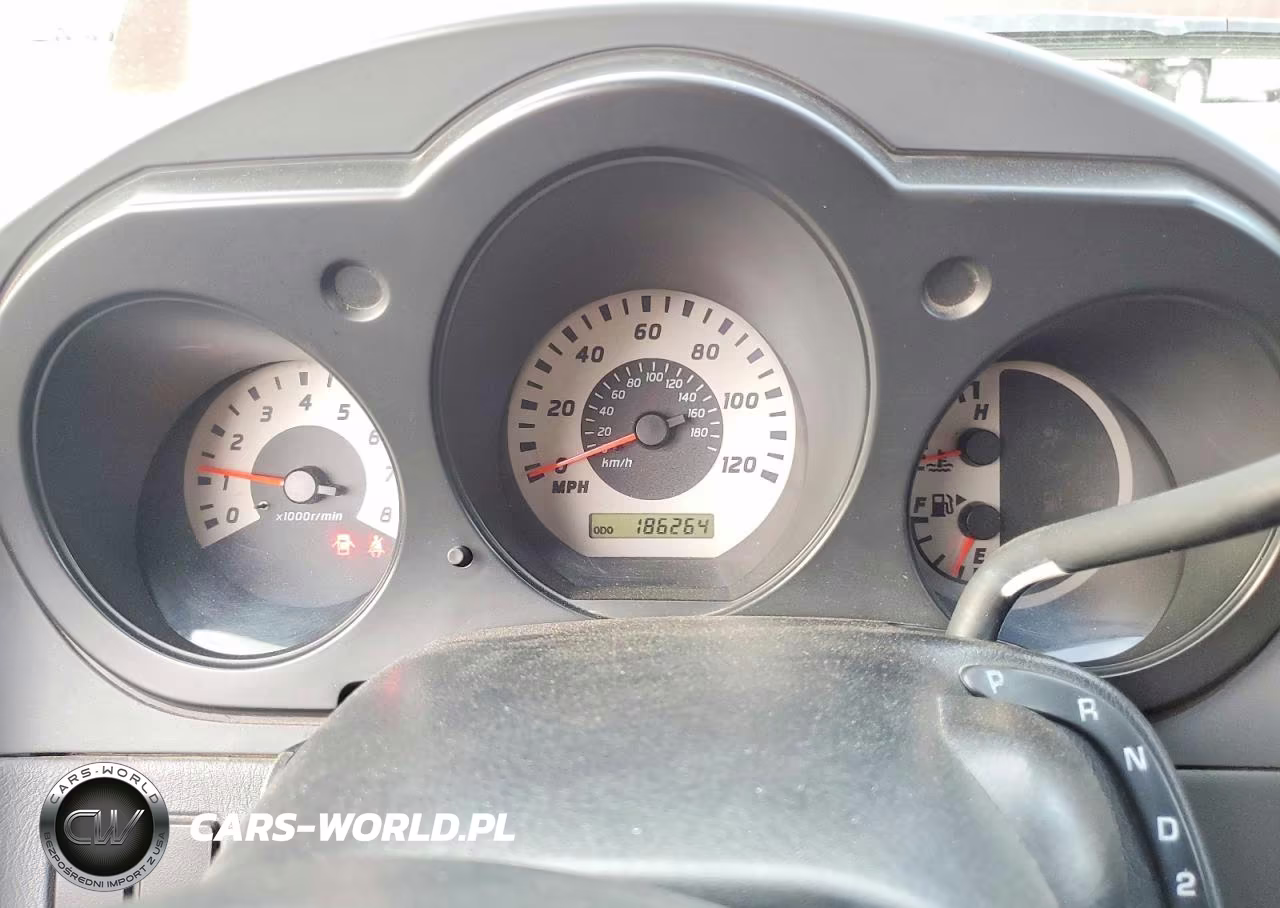 2004 Nissan Frontier Standard VIN:1N6DD26T14C445979 - 9