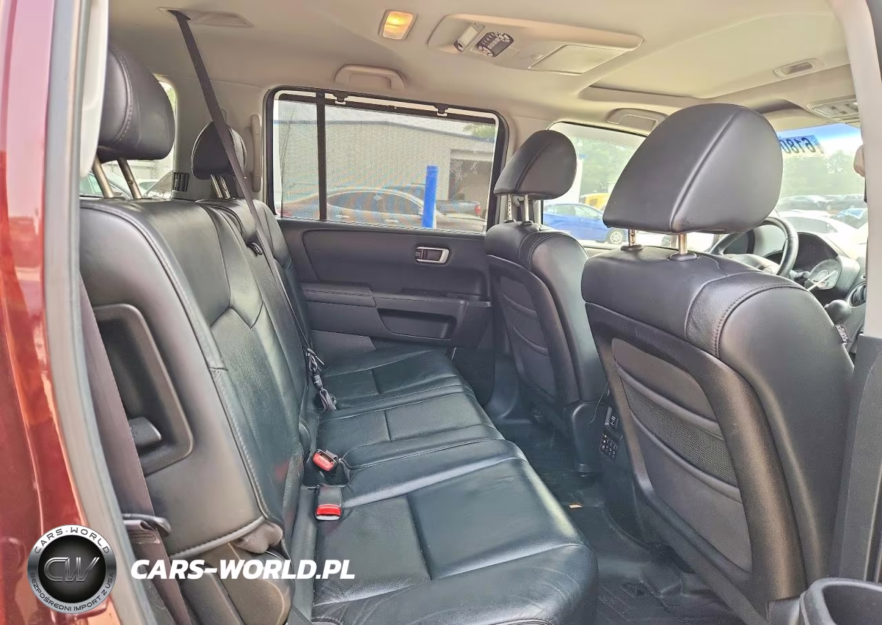 2011 Honda Pilot Touring VIN:5FNYF4H94BB019053 - 10