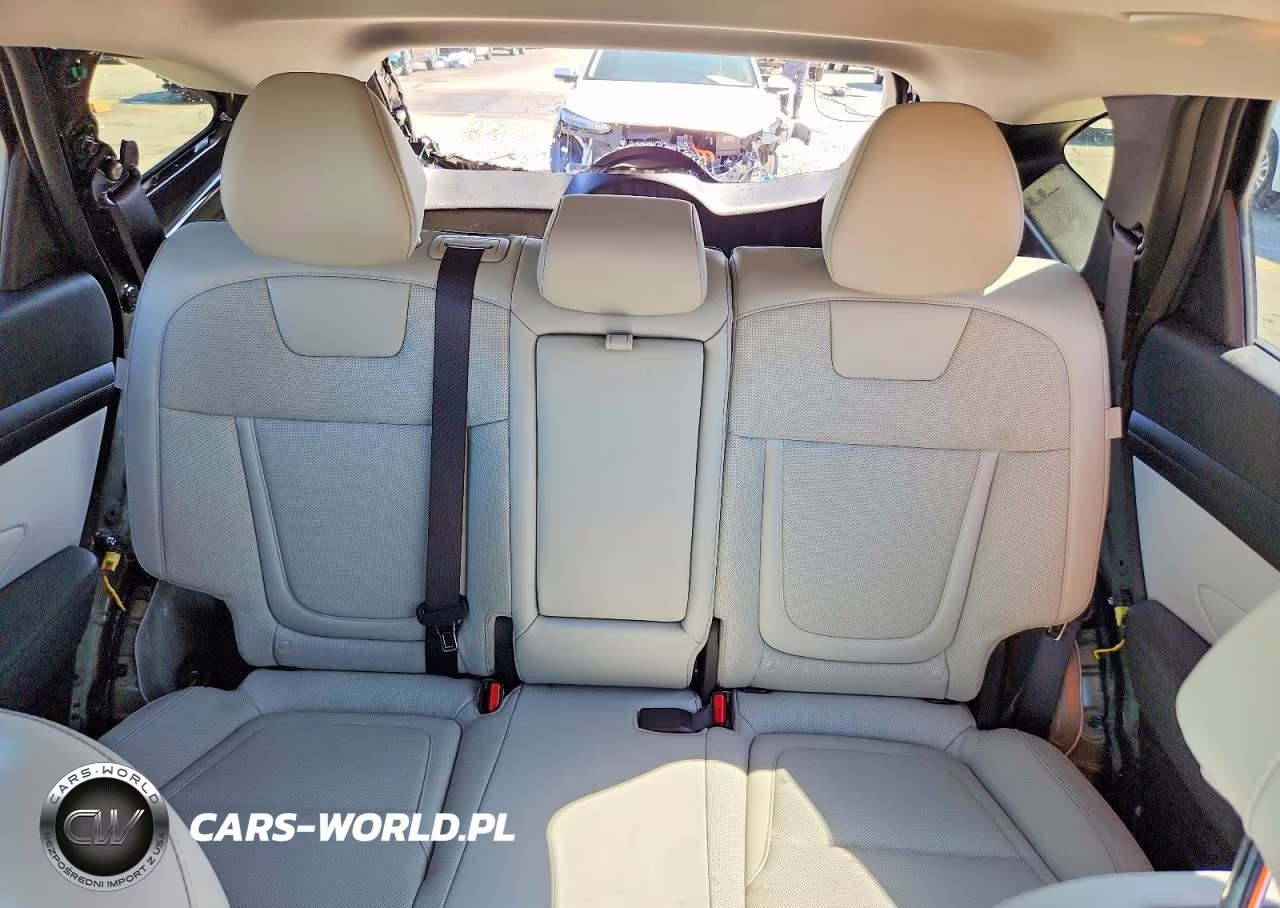 2025 Hyundai Tucson Limited VIN:KM8JEDD18SU261495 - 10