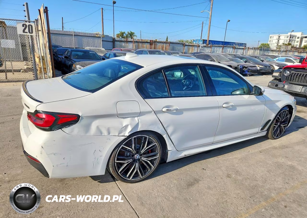 2023 BMW M550Xi VIN:WBA13BK06PCM40203 - 3