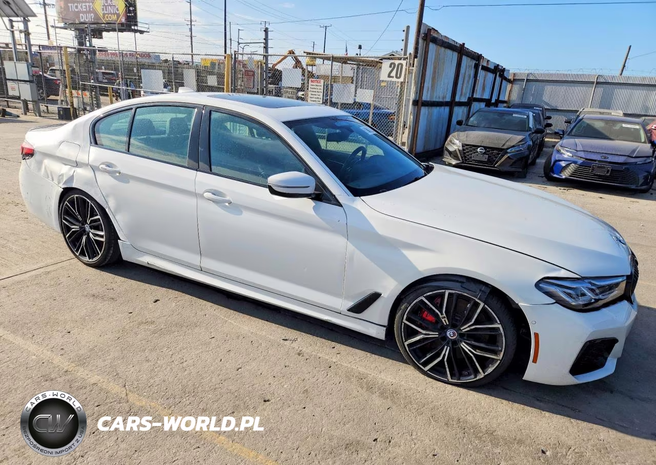 2023 BMW M550Xi VIN:WBA13BK06PCM40203 - 4
