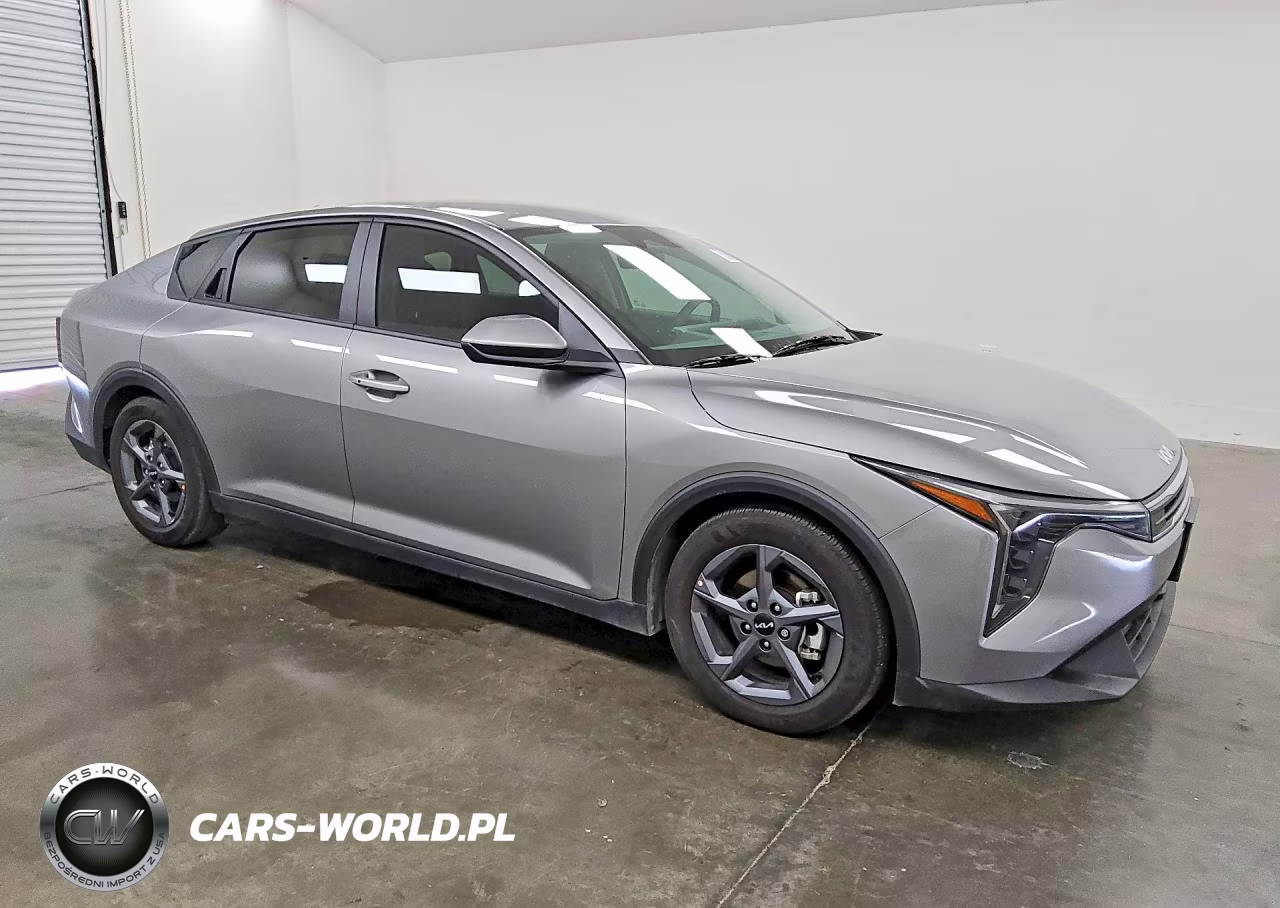 2026 Kia K4 Lxs VIN:3KPFT4DE5TE320442 - 4