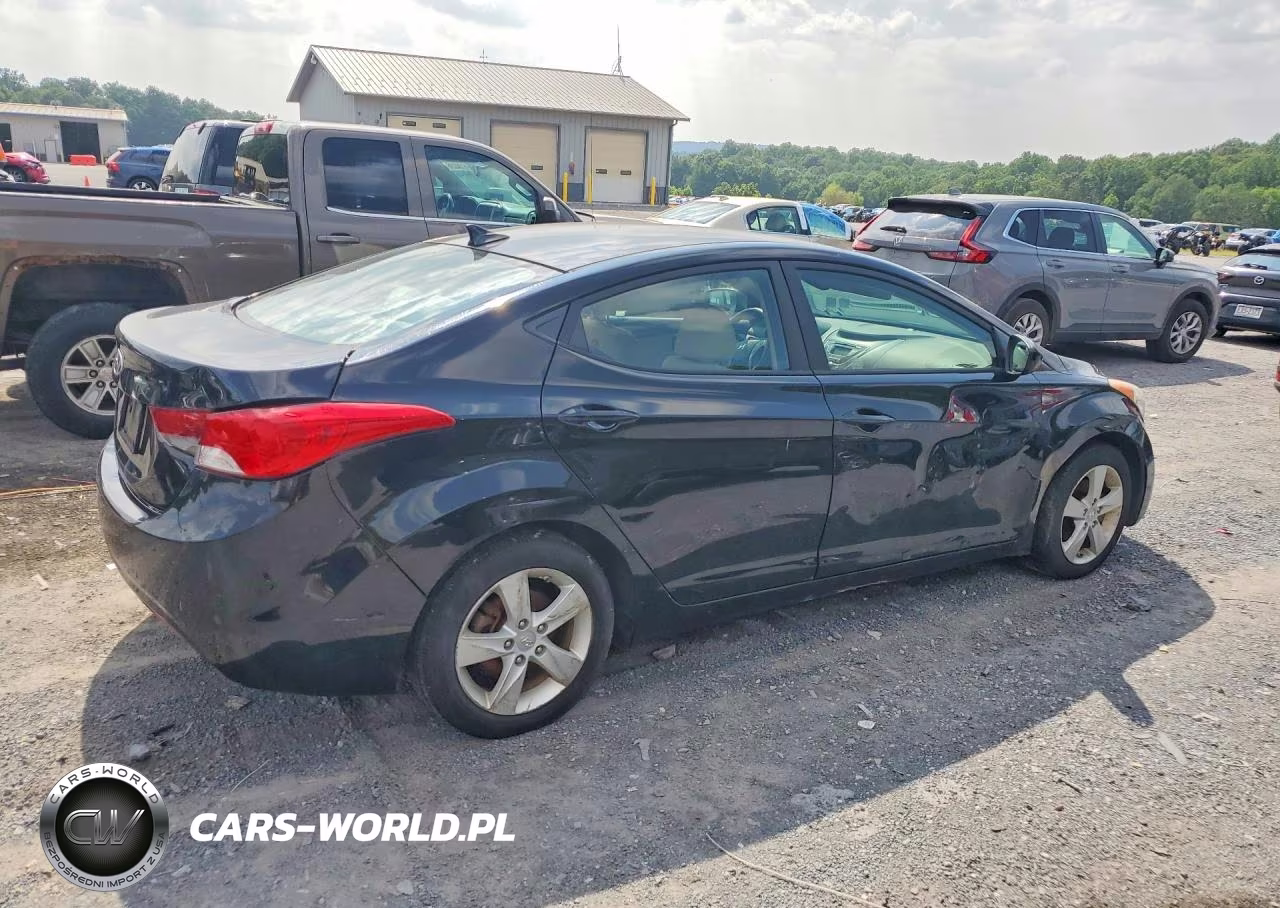 2013 Hyundai Elantra Gls VIN:5NPDH4AE3DH167294 - 3