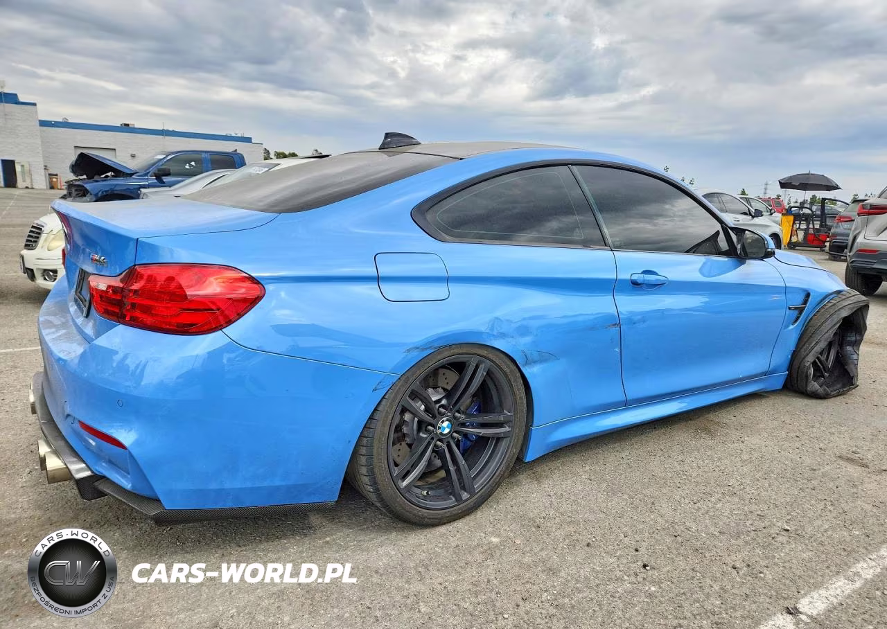 2015 BMW M4 VIN:WBS3R9C55FK329961 - 3