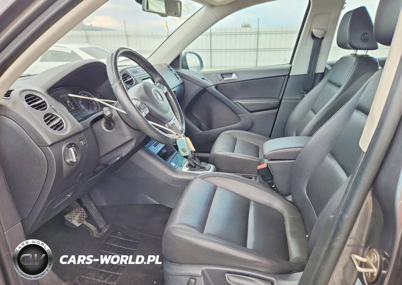 2016 Volkswagen Tiguan S VIN:WVGAV7AX6GW593649 - 7