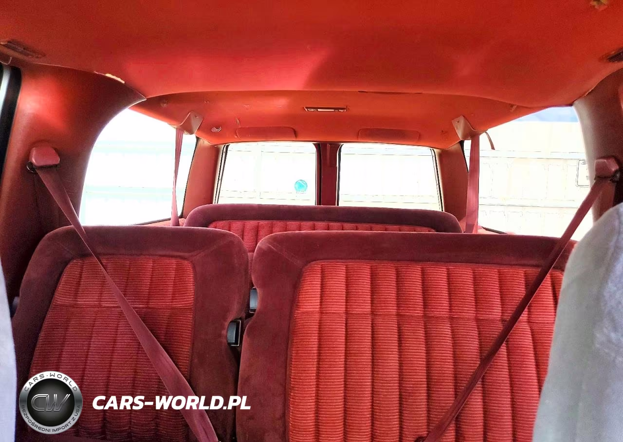 1992 GMC Suburban C1500 VIN:1GKEC16K2NJ728713 - 10