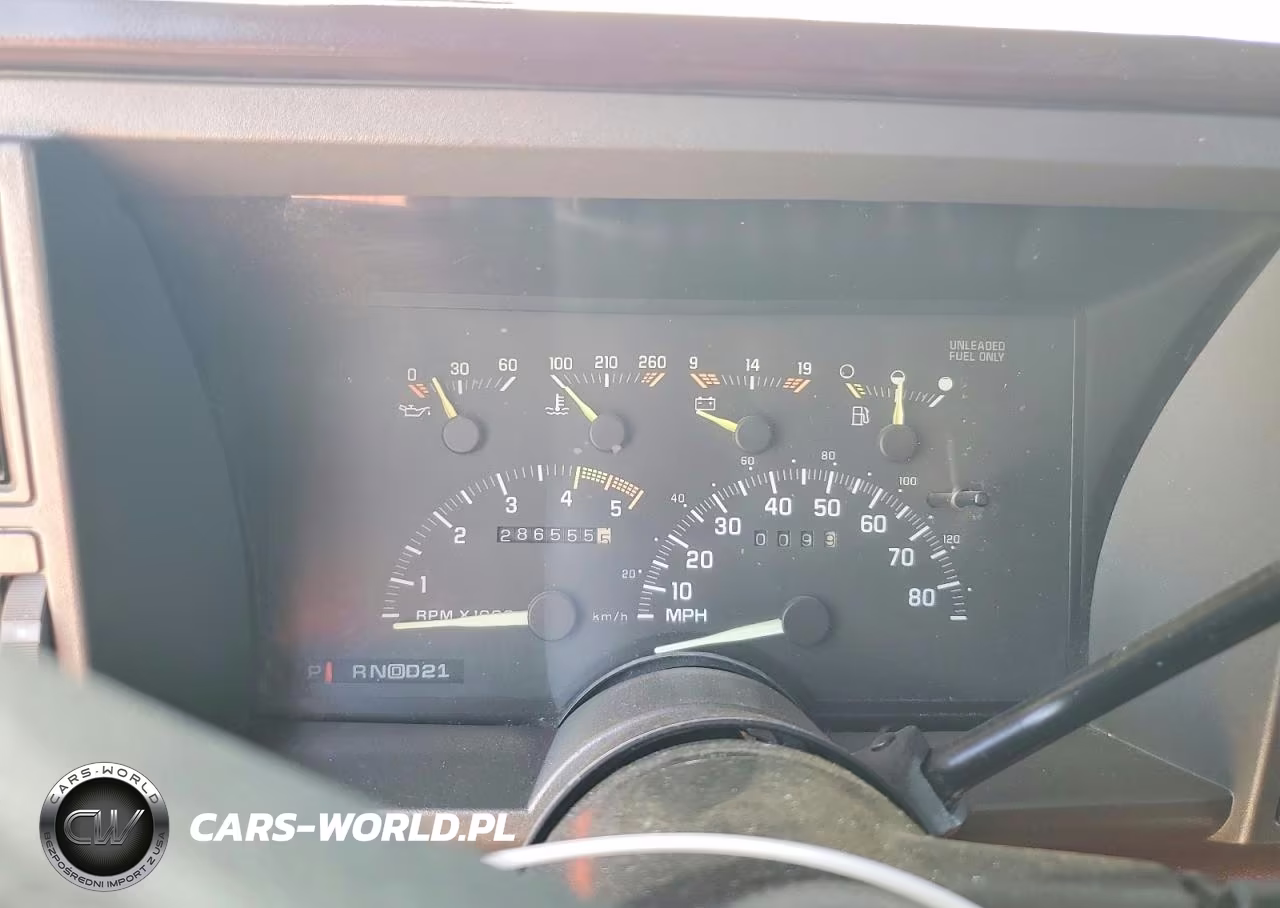 1992 GMC Suburban C1500 VIN:1GKEC16K2NJ728713 - 9
