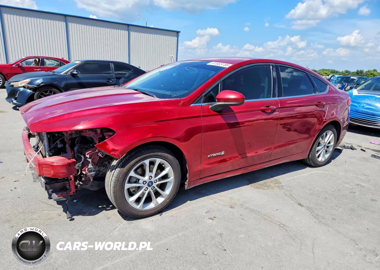2019 Ford Fusion Se VIN:3FA6P0LU1KR205582 - 1