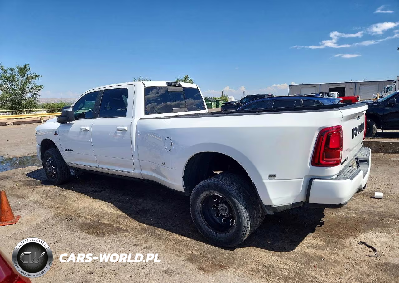 2025 Ram 3500 Laramie VIN:3C63RRJL6SG505577 - 2