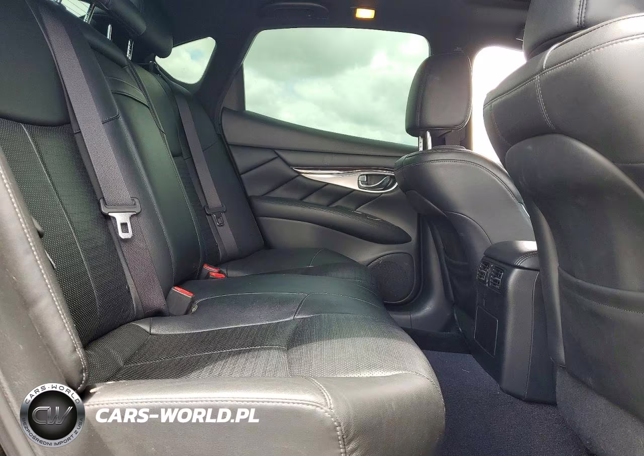 2019 Infiniti Q70 3.7 Luxe VIN:JN1BY1AR0KM585312 - 10