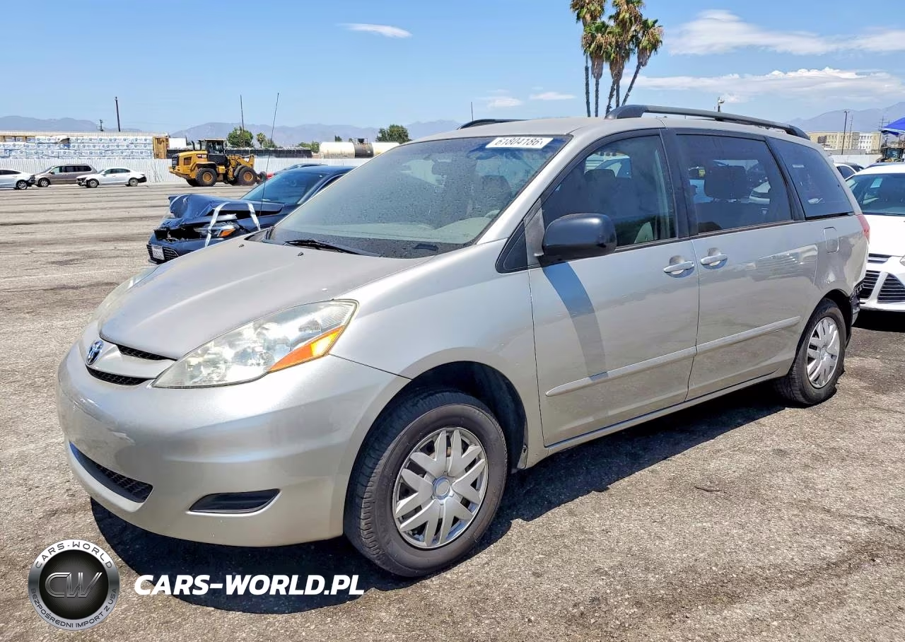 2006 Toyota Sienna Ce 8 Passenger