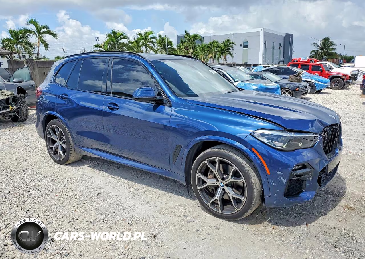 2021 BMW X5 xDrive45E VIN:5UXTA6C09M9E52718 - 4