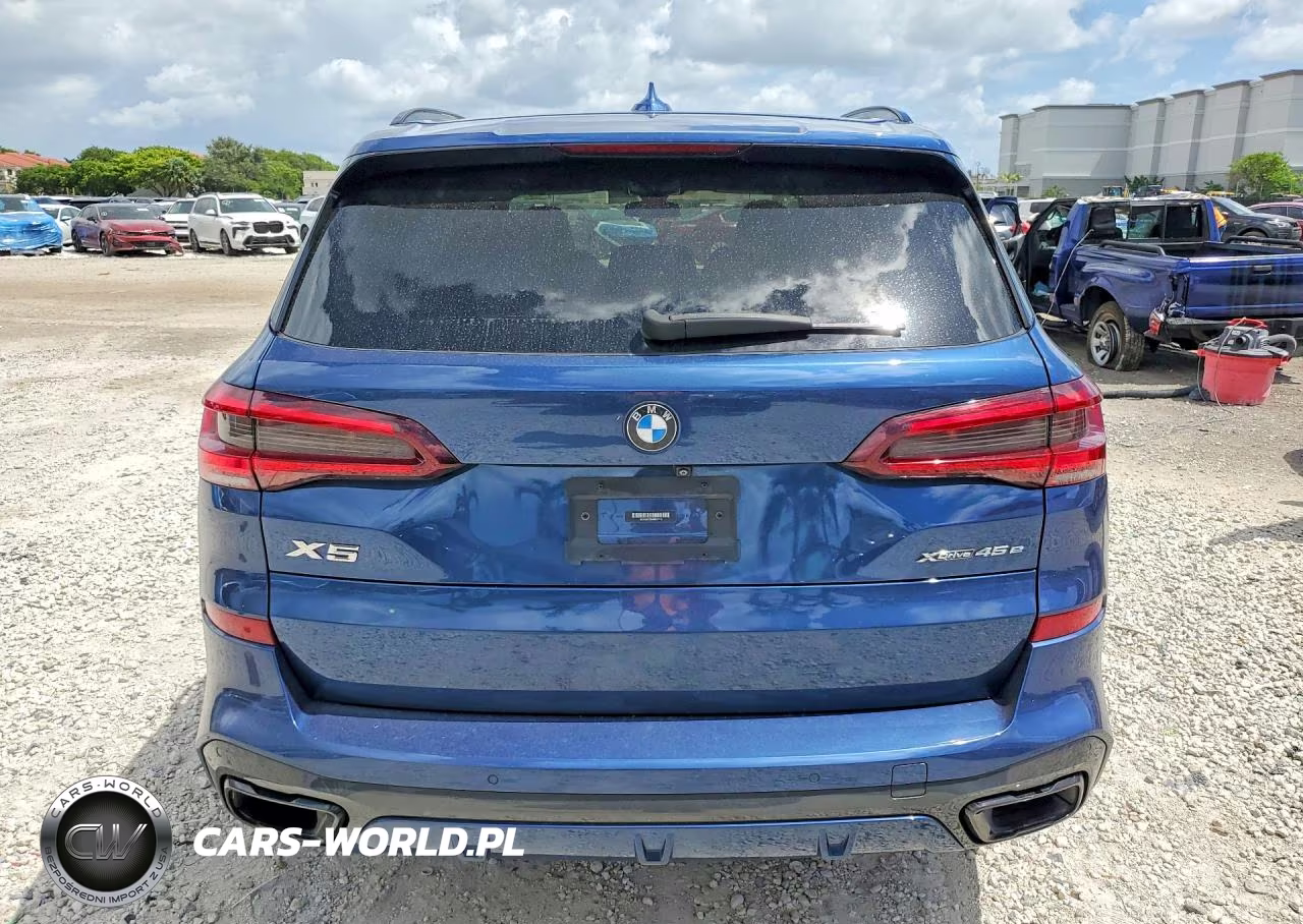 2021 BMW X5 xDrive45E VIN:5UXTA6C09M9E52718 - 6
