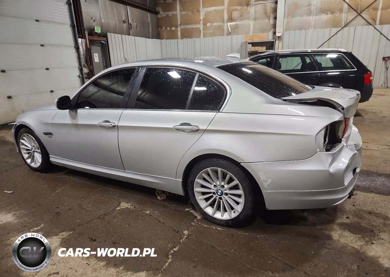 2011 BMW 335 Xi VIN:WBAPL5C54BA920556 - 2