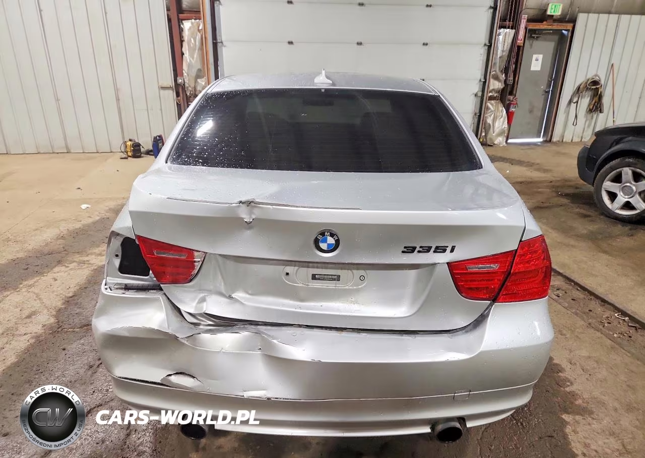 2011 BMW 335 Xi VIN:WBAPL5C54BA920556 - 6