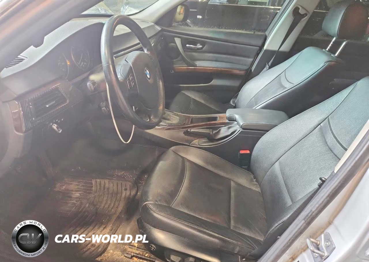2011 BMW 335 Xi VIN:WBAPL5C54BA920556 - 7