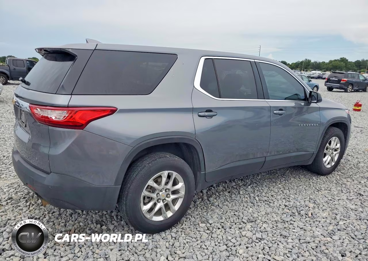 2020 Chevrolet Traverse Ls VIN:1GNERFKW4LJ126626 - 3