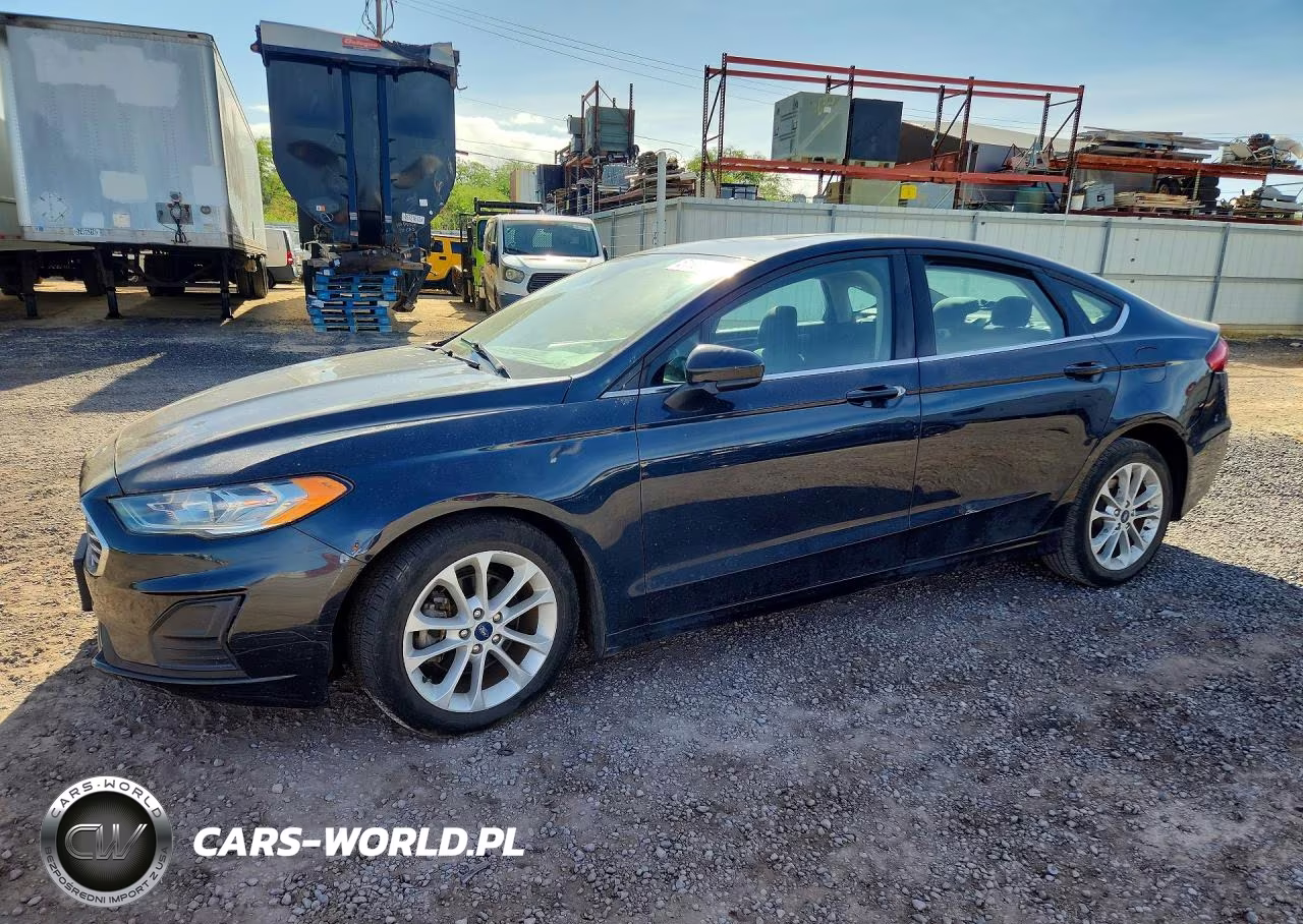 2020 Ford Fusion Se