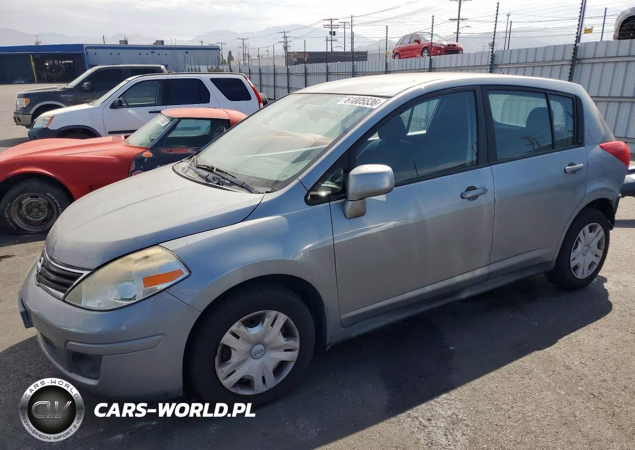 2011 Nissan Versa 1.8 S