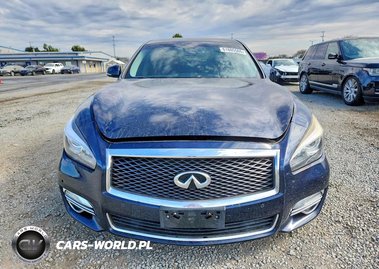 2018 Infiniti Q70 3.7 Luxe VIN:JN1BY1AP2JM180257 - 5