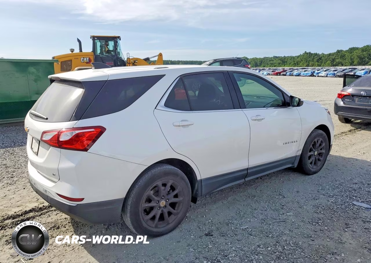 2019 Chevrolet Equinox Lt VIN:2GNAXKEV0K6109284 - 3