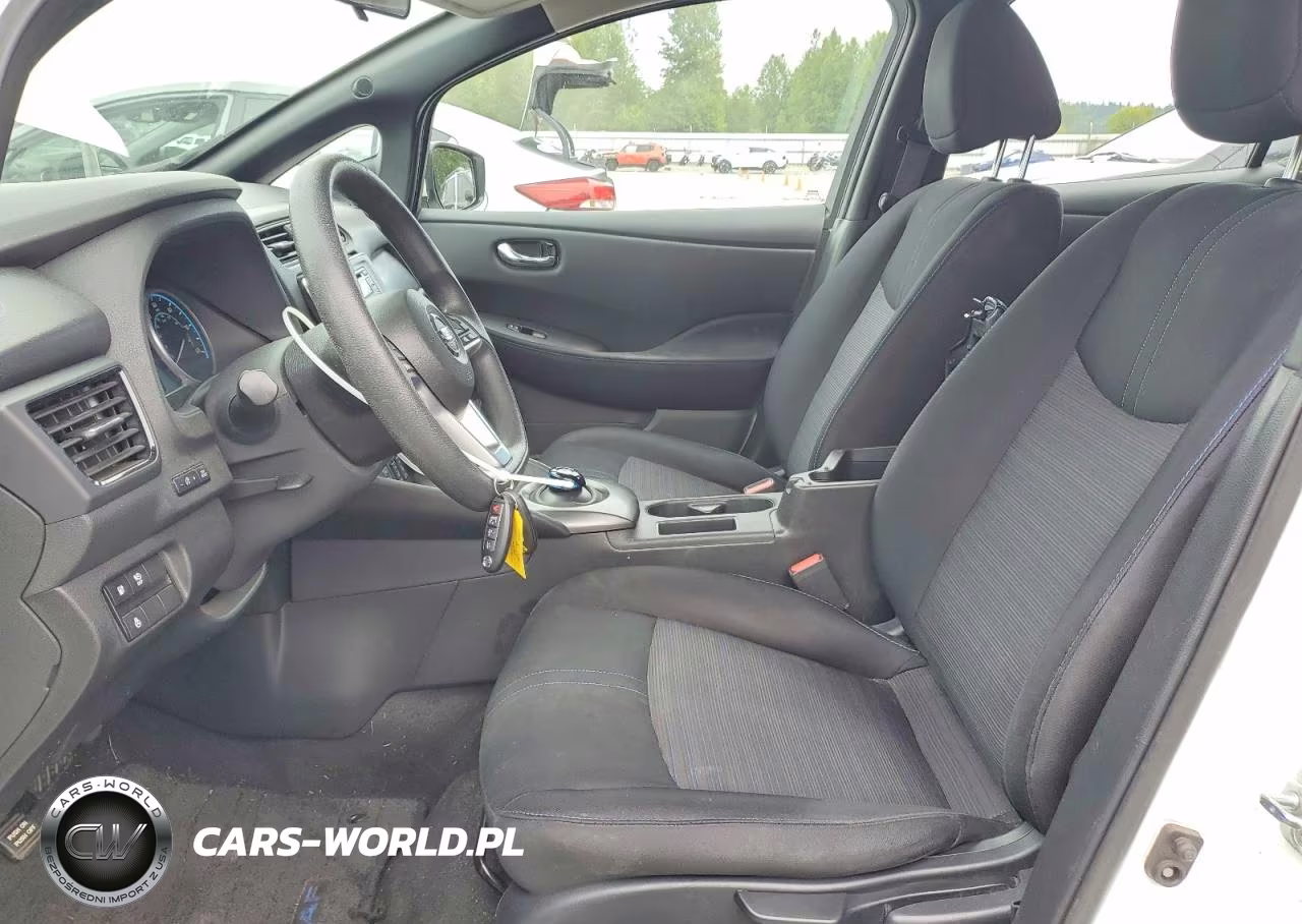 2018 Nissan Leaf S VIN:1N4AZ1CP6JC304920 - 7