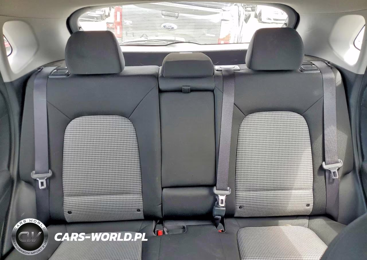 2020 Hyundai Kona Se VIN:KM8K12AA1LU501805 - 10