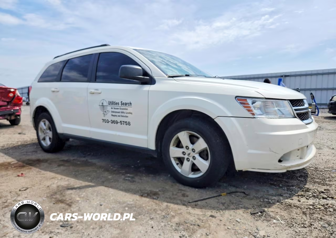 2018 Dodge Journey Se VIN:3C4PDCAB4JT310273 - 4