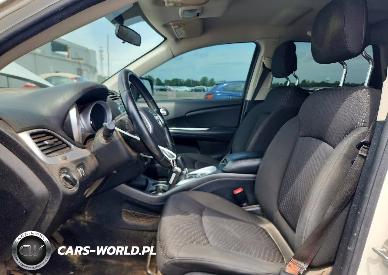 2018 Dodge Journey Se VIN:3C4PDCAB4JT310273 - 7
