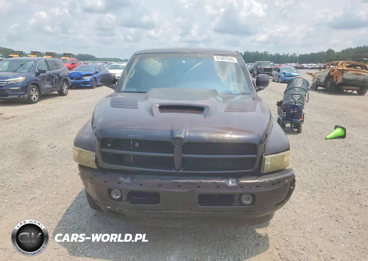 1999 Dodge Ram 1500 VIN:1B7HC13Y3XJ533305 - 5