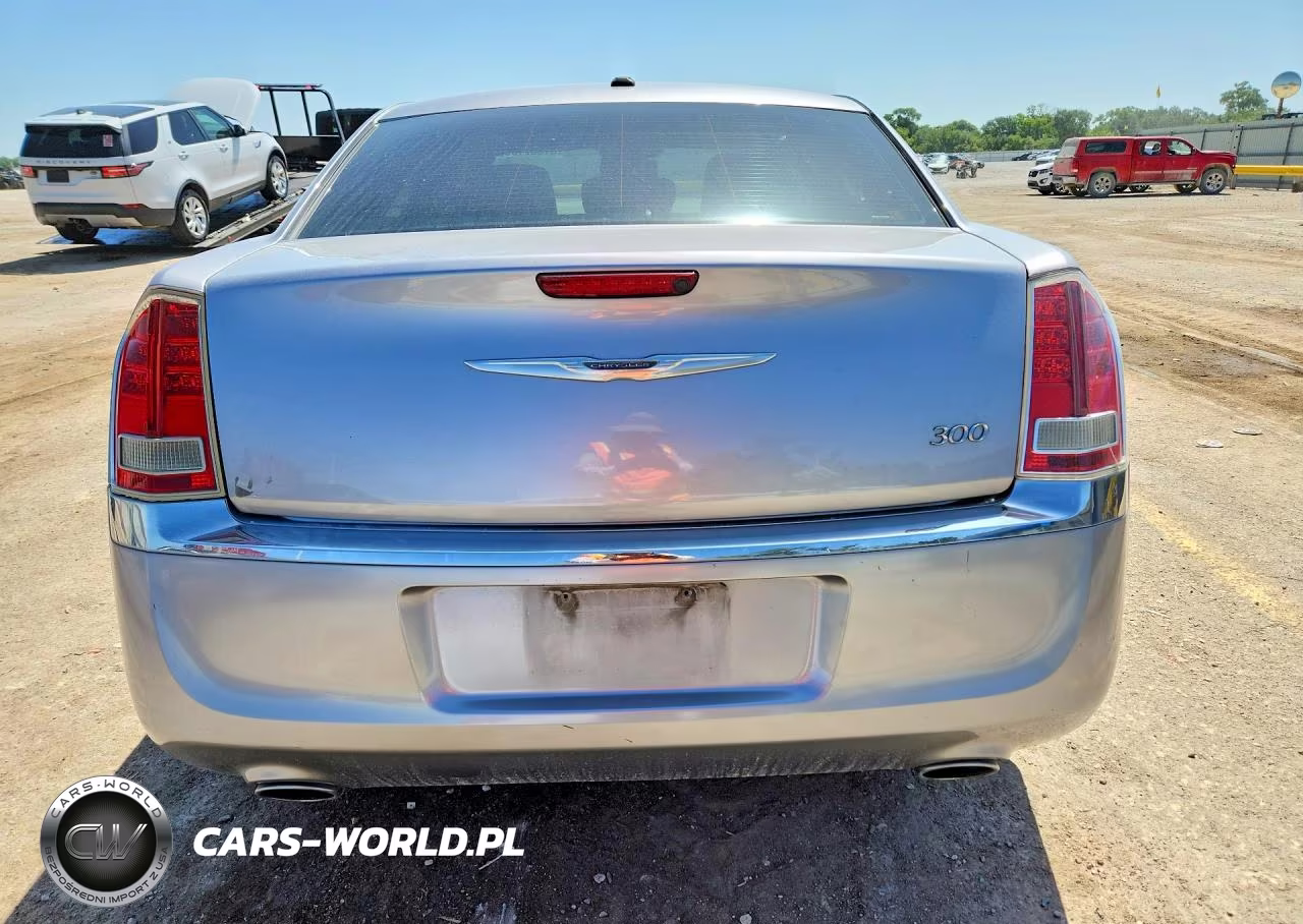 2013 Chrysler 300 VIN:2C3CCAAG0DH630693 - 6