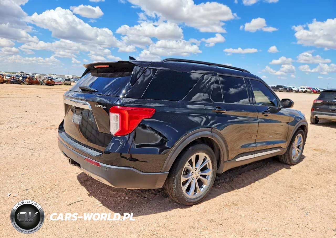 2020 Ford Explorer Xlt VIN:1FMSK7DH6LGC98556 - 3