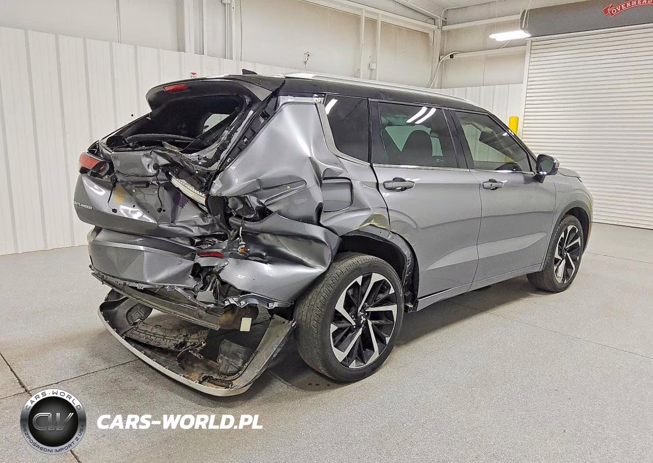 2023 Mitsubishi Outlander Sel VIN:JA4J3VA83PZ027402 - 3
