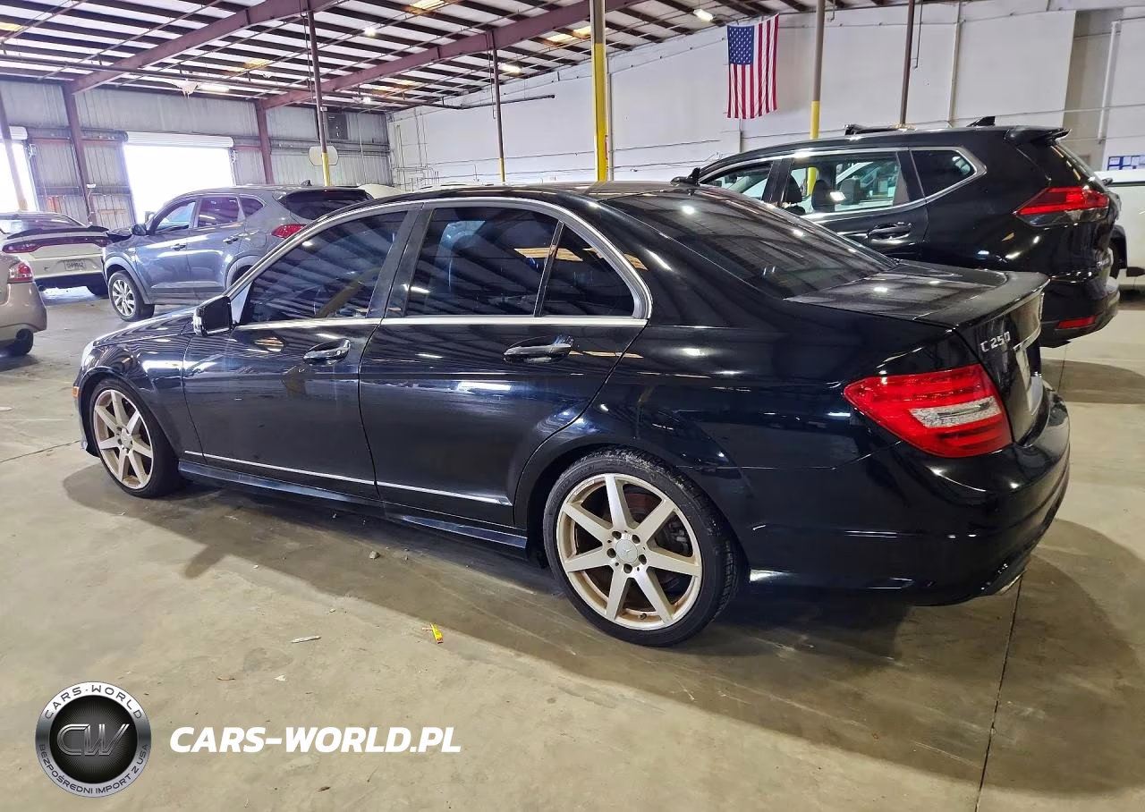 2013 Mercedes-Benz C 250 VIN:WDDGF4HB1DR272980 - 2