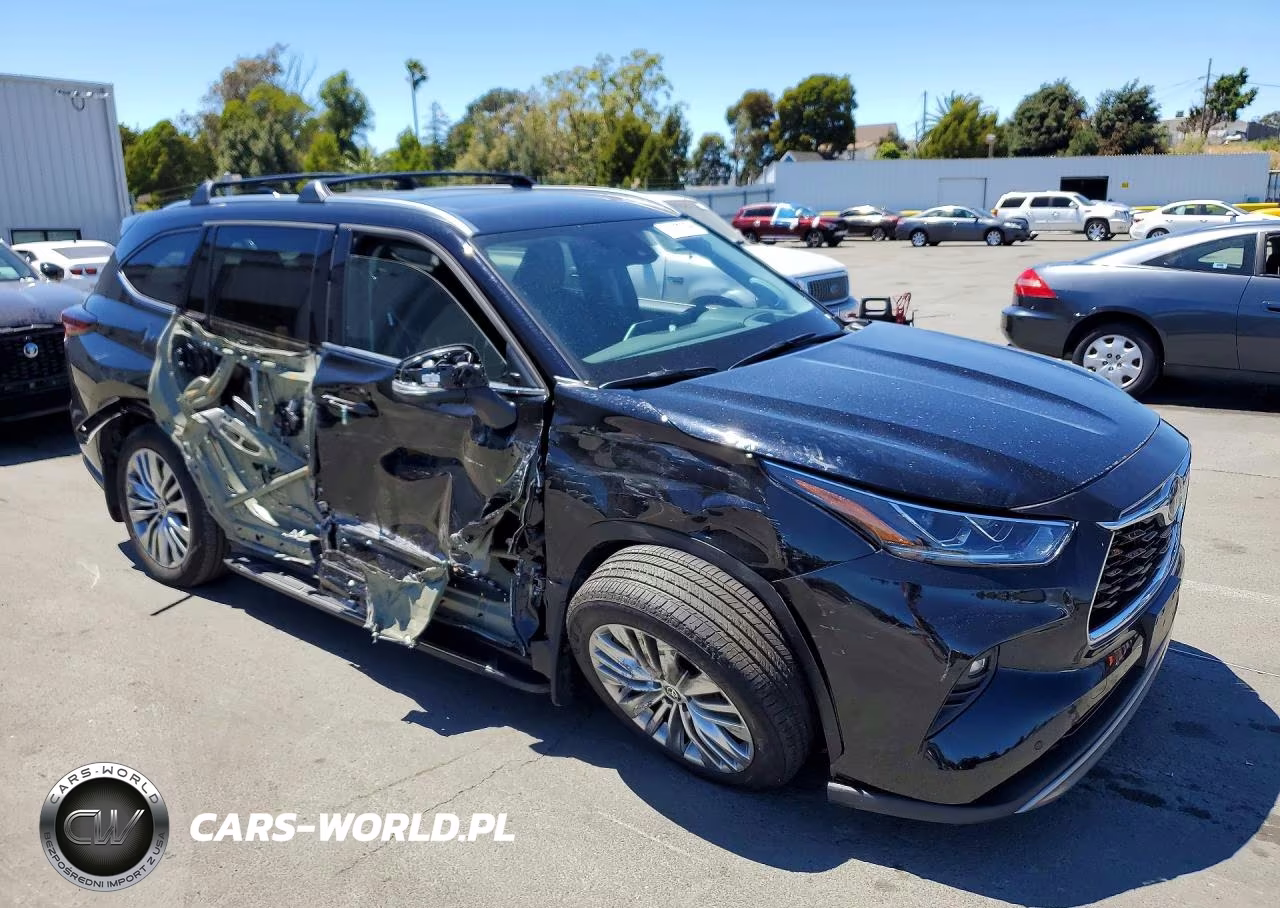 2025 Toyota Highlander Hybrid Platinum VIN:5TDEBRCHXSS649164 - 4