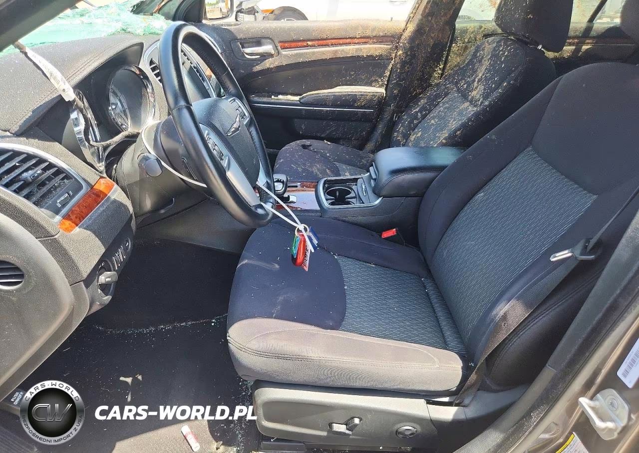 2014 Chrysler 300 VIN:2C3CCAAG0EH376193 - 7