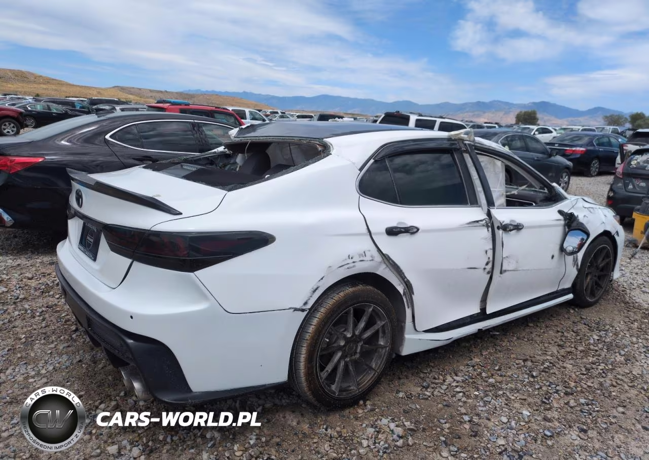 2018 Toyota Camry Le VIN:JTNB11HK2J3037015 - 3