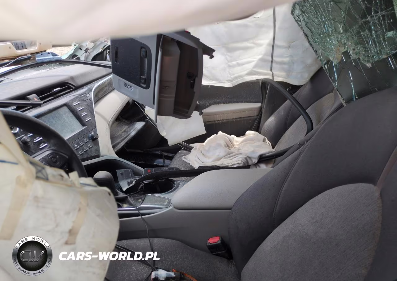 2018 Toyota Camry Le VIN:JTNB11HK2J3037015 - 7