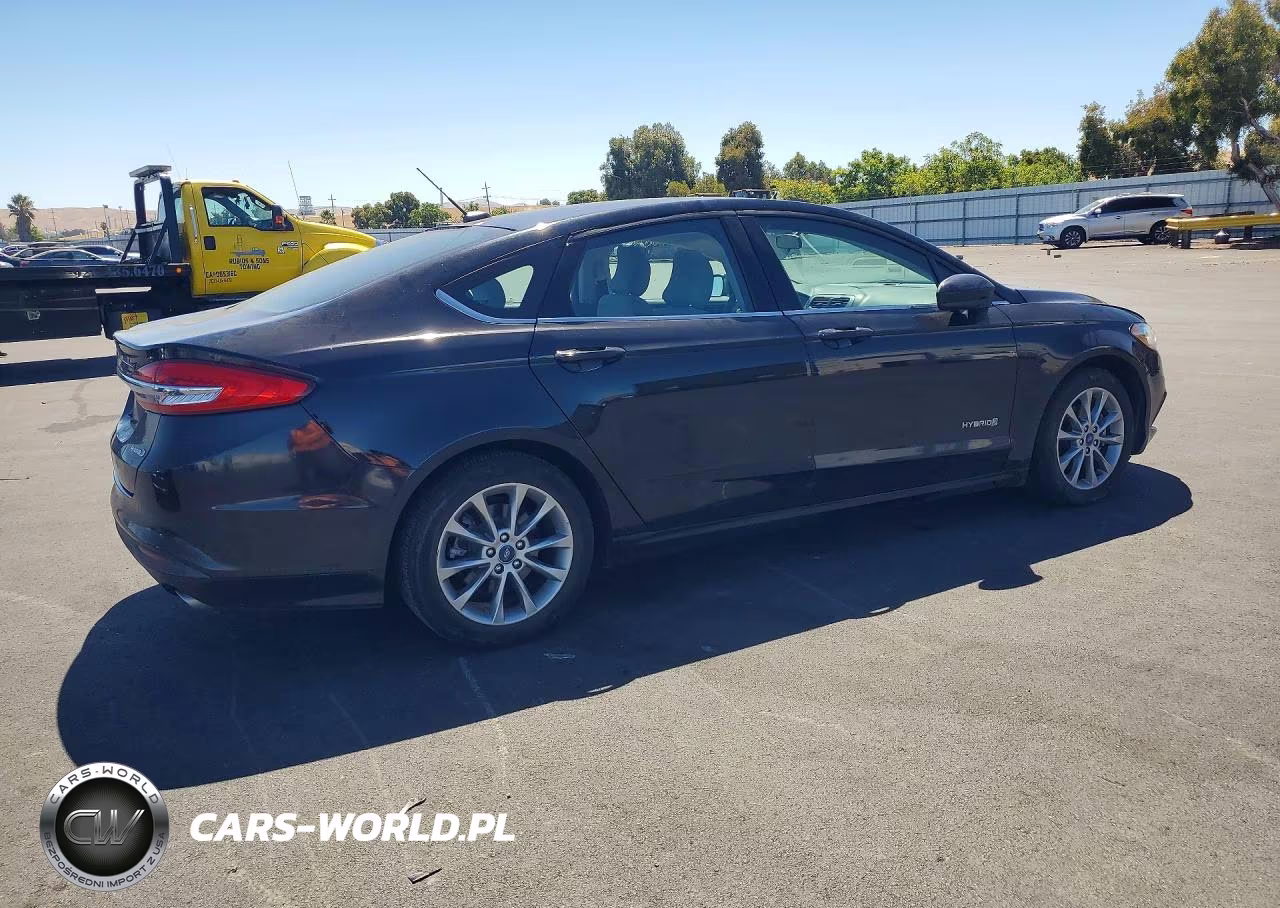 2017 Ford Fusion S Hybrid VIN:3FA6P0UU2HR151619 - 3